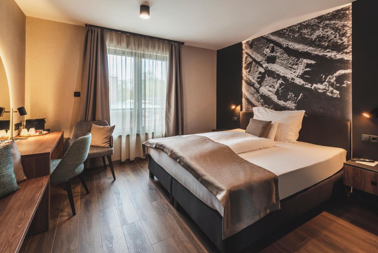 Mediterraneo Luxury Room Эстергом Экстерьер фото