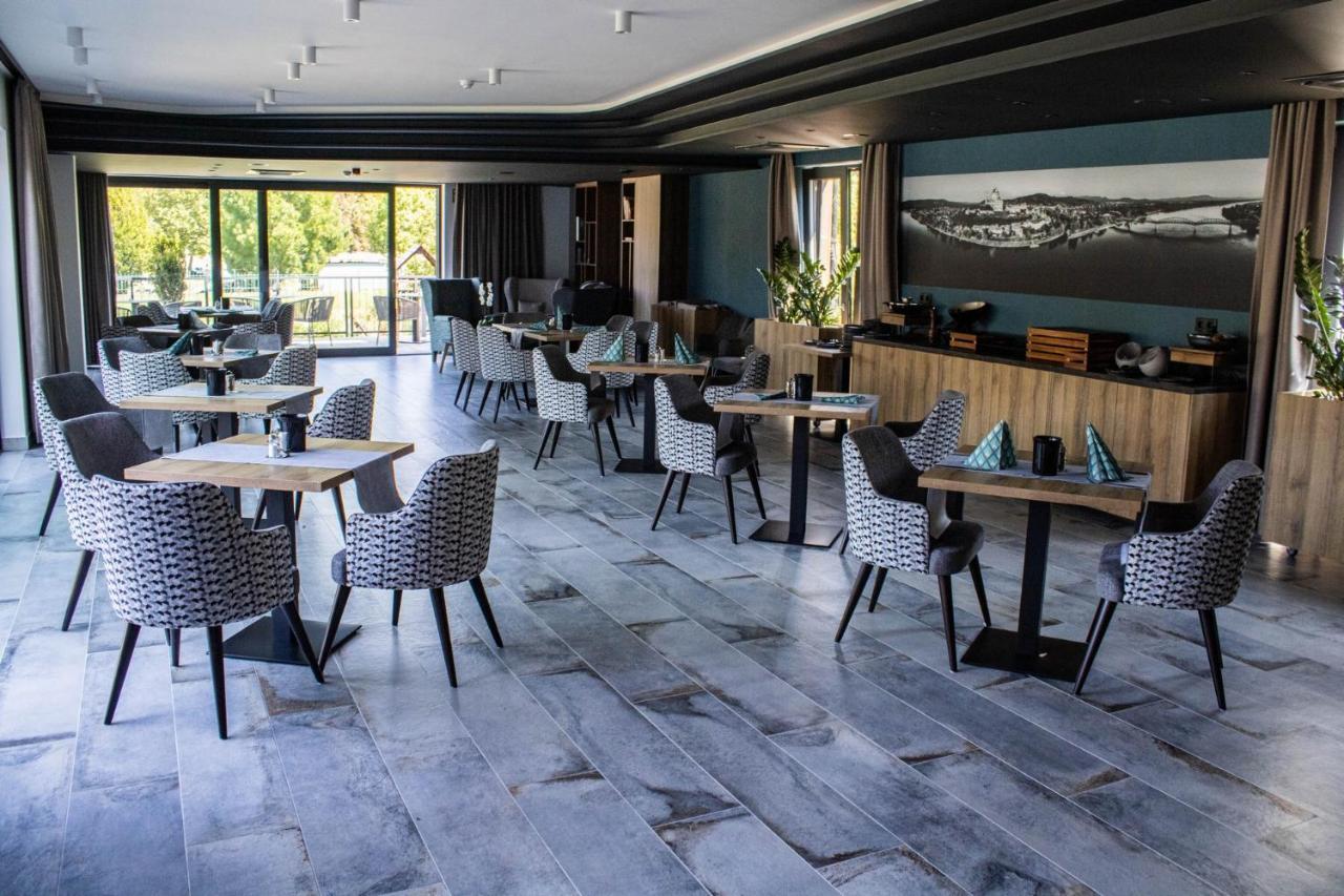Mediterraneo Luxury Room Эстергом Экстерьер фото